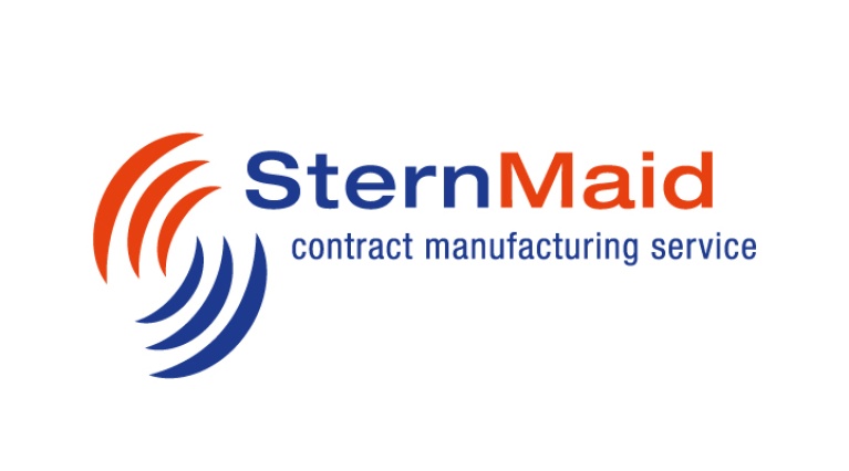 SternMaid-Logo mit blauem und rotem Schriftzug und Kreisen, Slogan „contract manufacturing service".