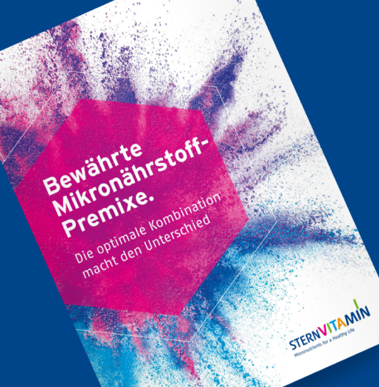 Cover eines Flyers mit Text „Bewährte Mikronährstoff-Premixe“, bunte Farbverläufe, SternVitamin-Logo.