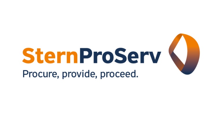 Schriftzug SternProServ in Orange und Blau mit einem dynamischen Ringsymbol und dem Markenslogan „Procure, provide, proceed.“